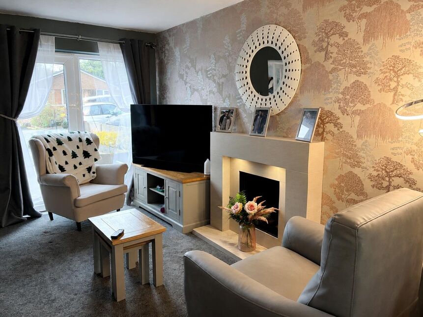 Lounge / Dining Room