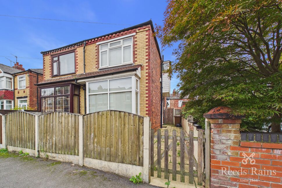 Main image of 3 bedroom Semi Detached House to rent, Woodville Grove, Stockport, Cheshire, SK5