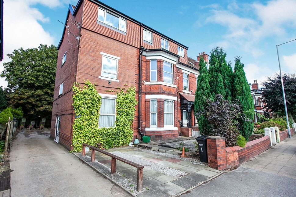 Main image of 1 bedroom  Flat to rent, Wellington Road North, Stockport, Cheshire, SK4