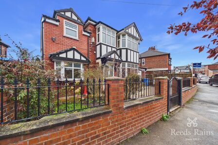 Heswall Road, 5 bedroom Detached House for sale, &pound;495,000