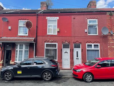 2 bedroom Mid Terrace House to rent