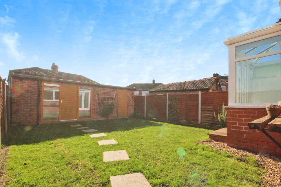 3 bedroom Semi Detached House for sale, Reddish Vale Road, Reddish, SK5