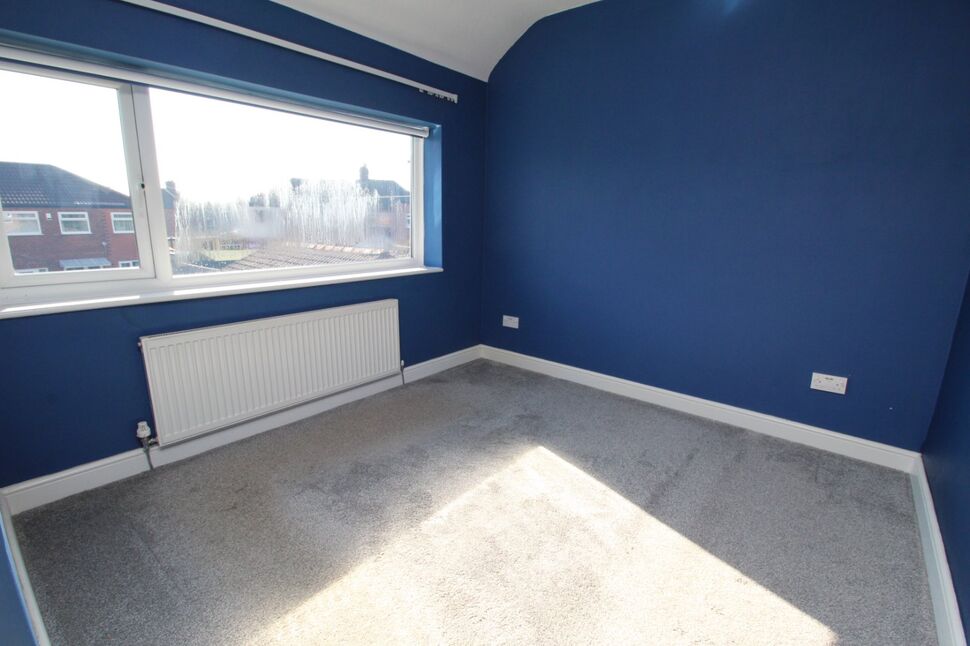 3 bedroom Semi Detached House for sale, Reddish Vale Road, Reddish, SK5