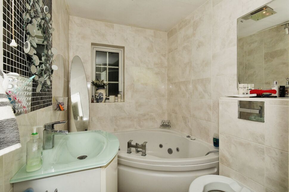 2 bedroom Detached Bungalow for sale, Calderbrook Drive, Cheadle Hulme