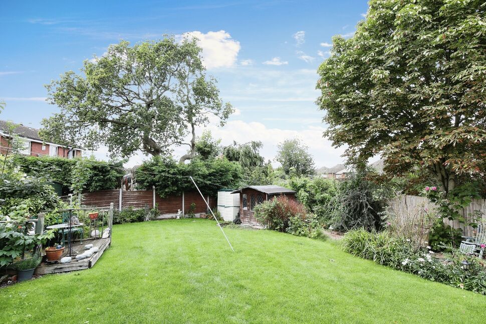 2 bedroom Detached Bungalow for sale, Calderbrook Drive, Cheadle Hulme