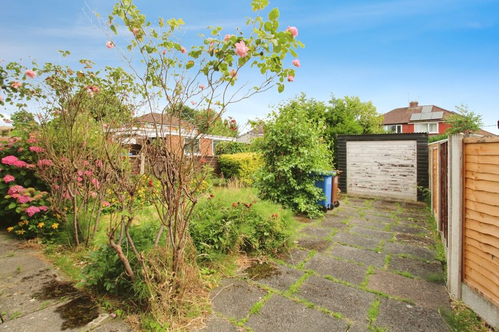 2 bedroom Semi Detached House for sale, Longford Road West, Stockport