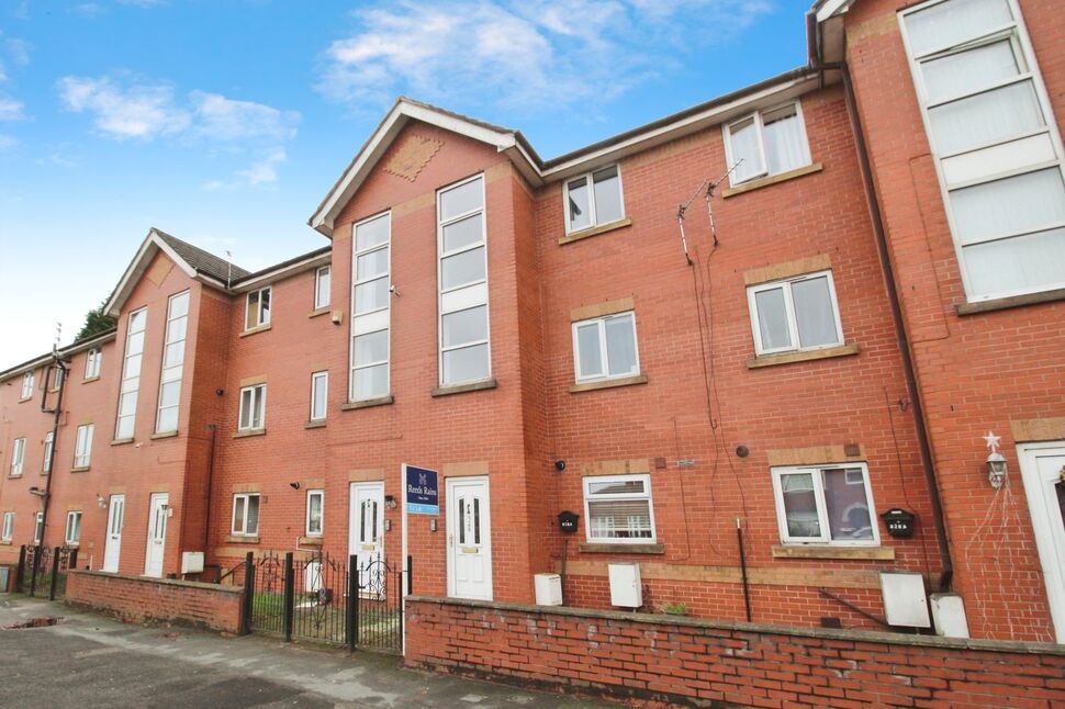 Main image of 2 bedroom  Flat to rent, Hyde Road, Manchester, Greater Manchester, M18
