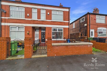 2 bedroom End Terrace House for sale