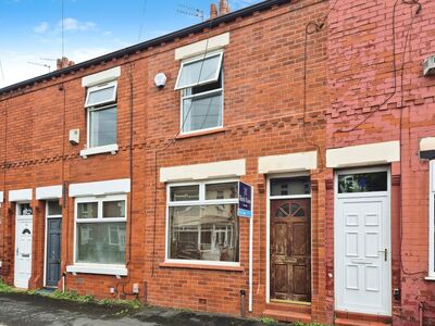 Lichfield Avenue, 2 bedroom Mid Terrace House for sale, £180,000