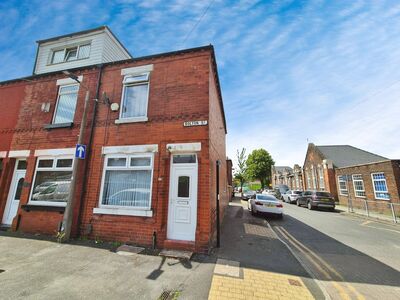 Bolton Street, 2 bedroom End Terrace House to rent, £1,000 pcm