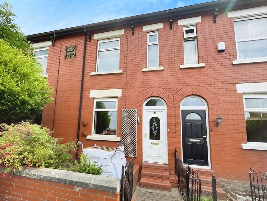 Main image of 2 bedroom Mid Terrace House to rent, Brooklands Road, Stockport, Greater Manchester, SK5