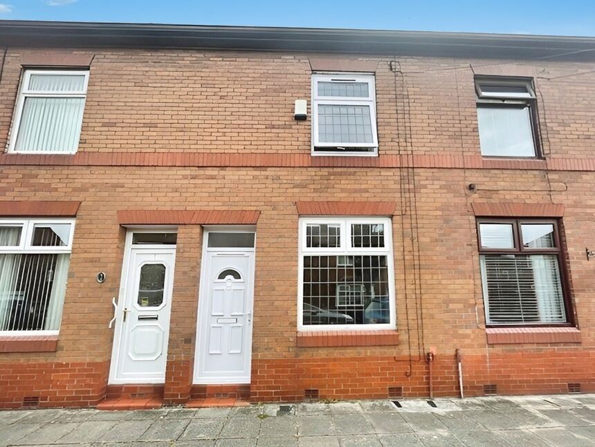 Main image of 2 bedroom Mid Terrace House to rent, Broadfield Road, Stockport, Greater Manchester, SK5