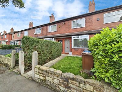 2 bedroom Mid Terrace House to rent