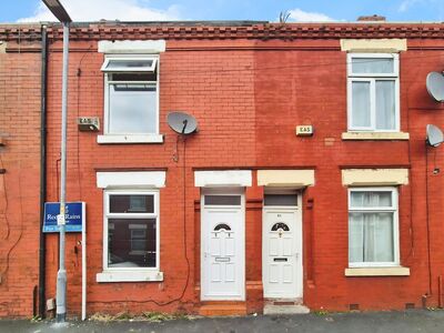 2 bedroom Mid Terrace House for sale