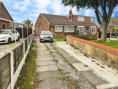 2 bedroom Semi Detached Bungalow for sale
