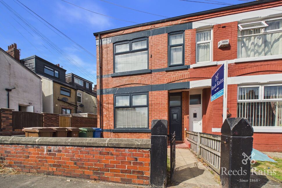 Main image of 2 bedroom End Terrace House to rent, Salisbury Street, Stockport, Greater Manchester, SK5