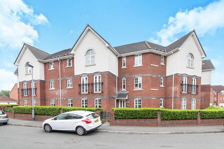 2 bedroom  Flat for sale