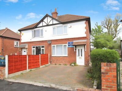 Fovant Crescent, 2 bedroom Semi Detached House for sale, &pound;275,000