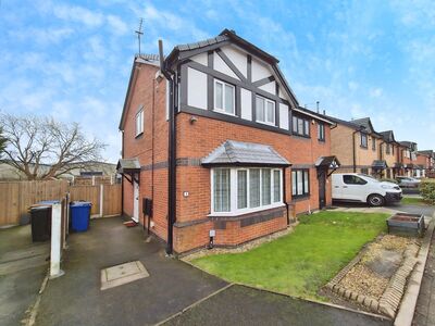 3 bedroom Semi Detached House for sale