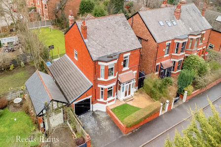Glenfield Road, 7 bedroom Detached House for sale, &pound;800,000