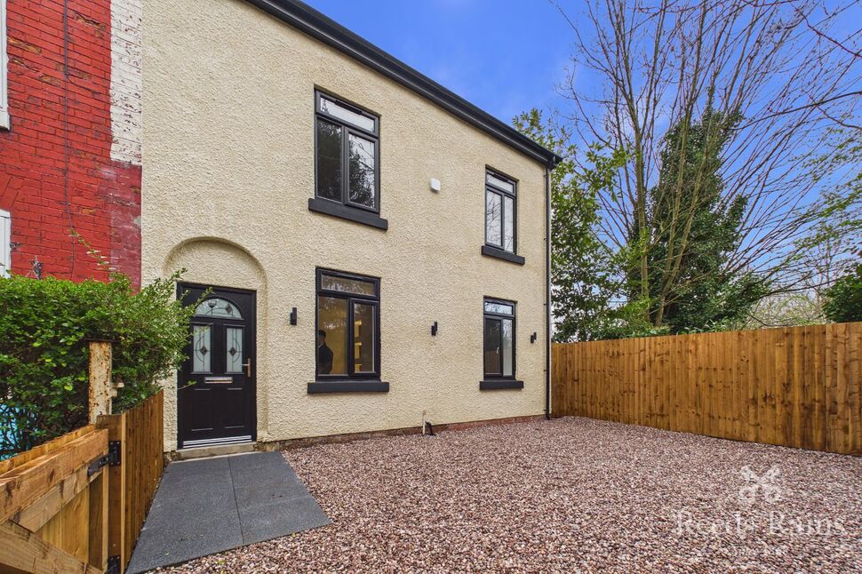 Main image of 5 bedroom End Terrace House to rent, Gratrix Street, Manchester, Greater Manchester, M18