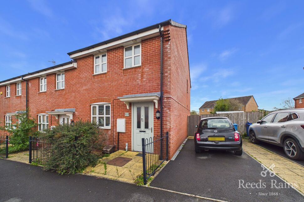 Main image of 3 bedroom Semi Detached House for sale, Shillingford Road, Manchester, Greater Manchester, M18