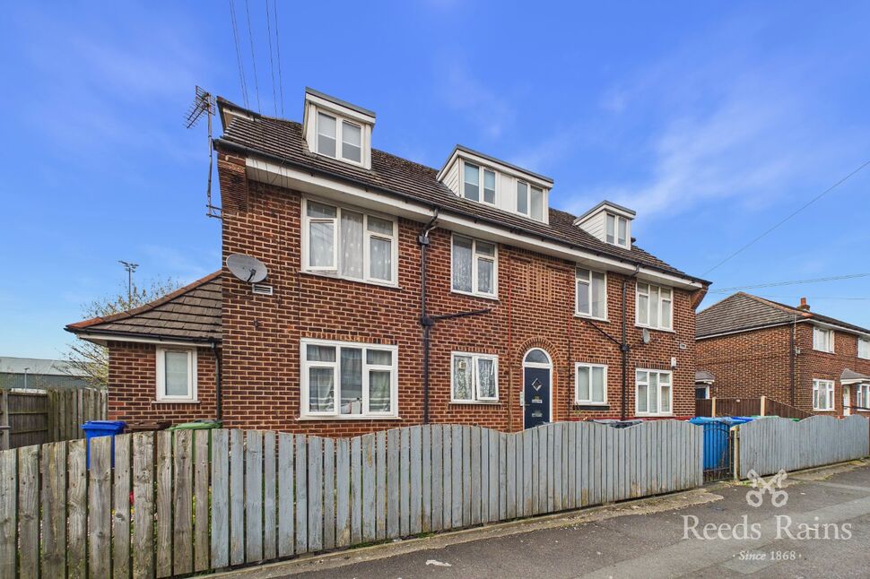 Main image of 2 bedroom Flat for sale, Stanley Grove, Manchester, Greater Manchester, M18