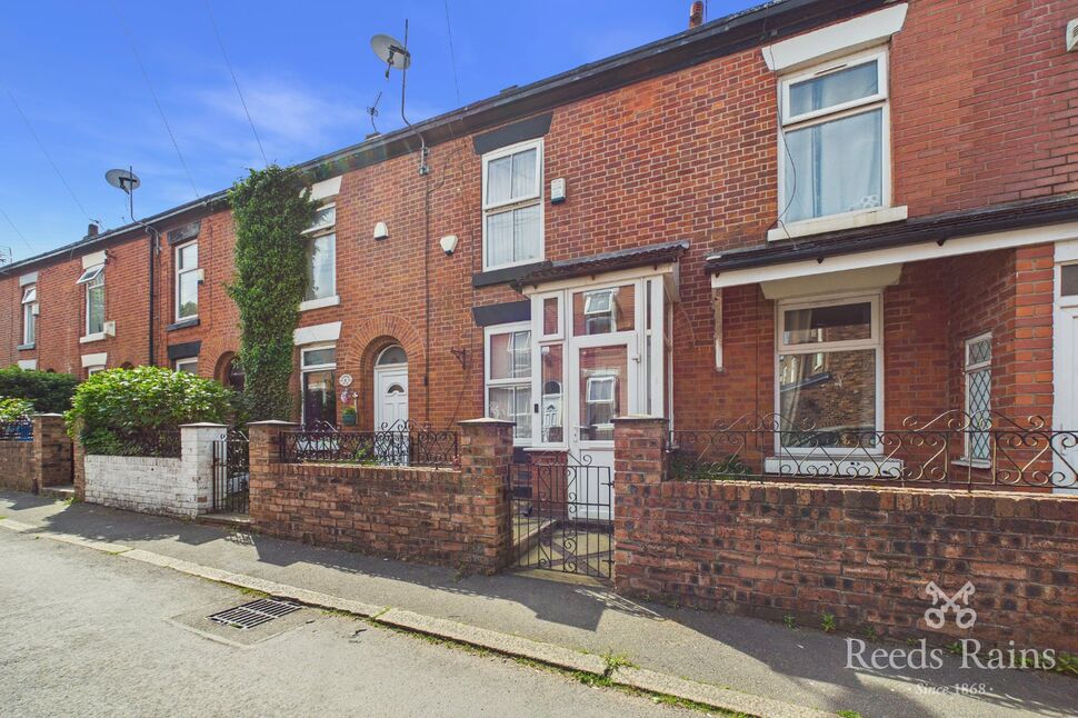 Main image of 2 bedroom Mid Terrace House for sale, Sandheys Grove, Manchester, Greater Manchester, M18