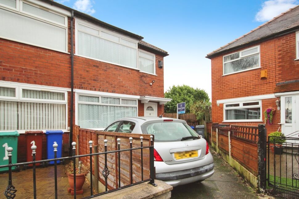 Main image of 2 bedroom Semi Detached House for sale, Ernocroft Grove, Manchester, Greater Manchester, M18