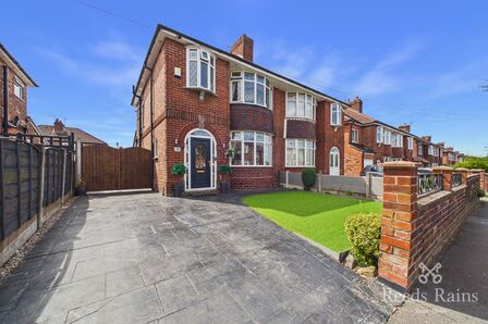 Broadstone Hall Road North, 3 bedroom Semi Detached House for sale, &pound;395,000