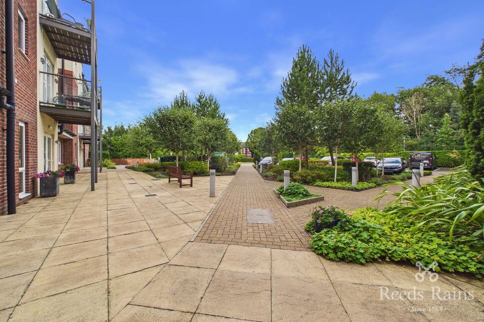Main image of 2 bedroom Flat for sale, Nelstrop Road, Stockport, Greater Manchester, SK4