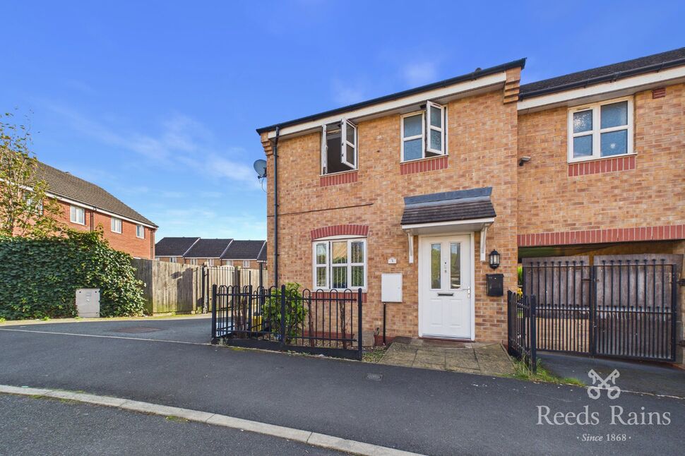 Main image of 3 bedroom Semi Detached House to rent, Rainshaw Lane, Manchester, Greater Manchester, M18