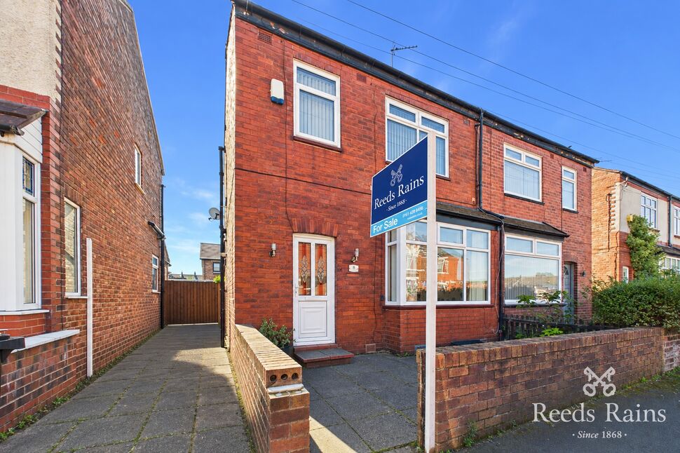 Main image of 3 bedroom Semi Detached House for sale, Westbourne Grove, Stockport, Greater Manchester, SK5