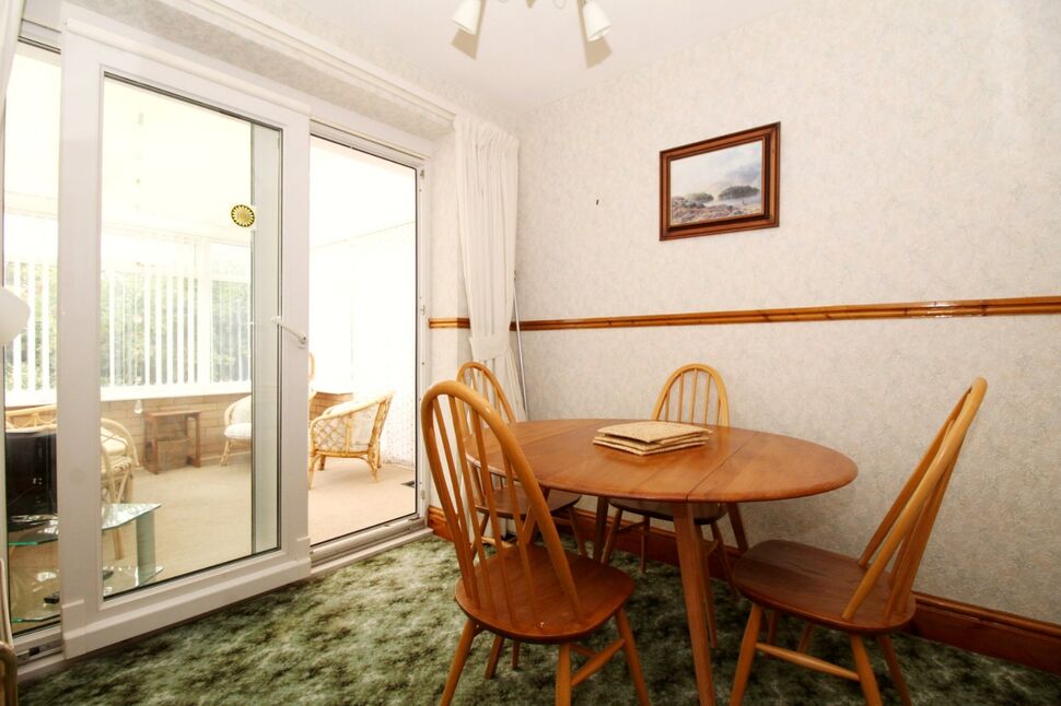 2 bedroom Detached Bungalow for sale, Betws Avenue, Kinmel Bay, LL18 £210,000