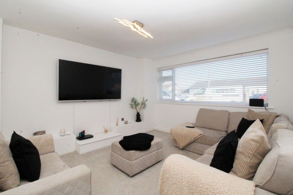 2 bedroom Link Detached Bungalow for sale, Towyn Way West, Towyn, LL22