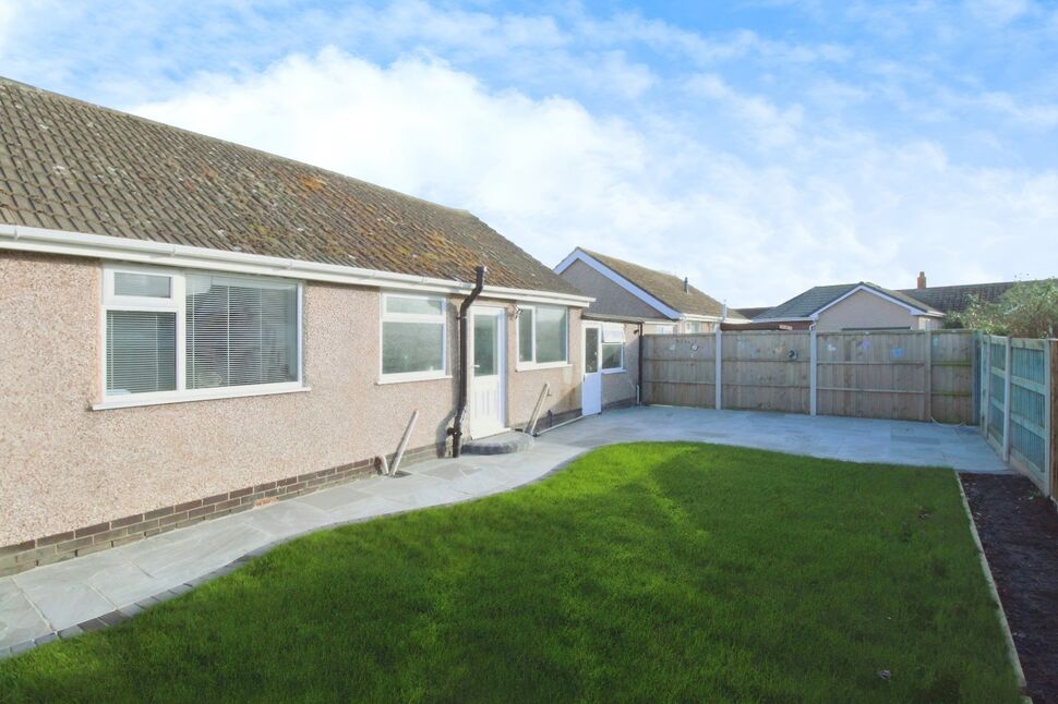 2 bedroom Link Detached Bungalow for sale, Towyn Way West, Towyn, LL22