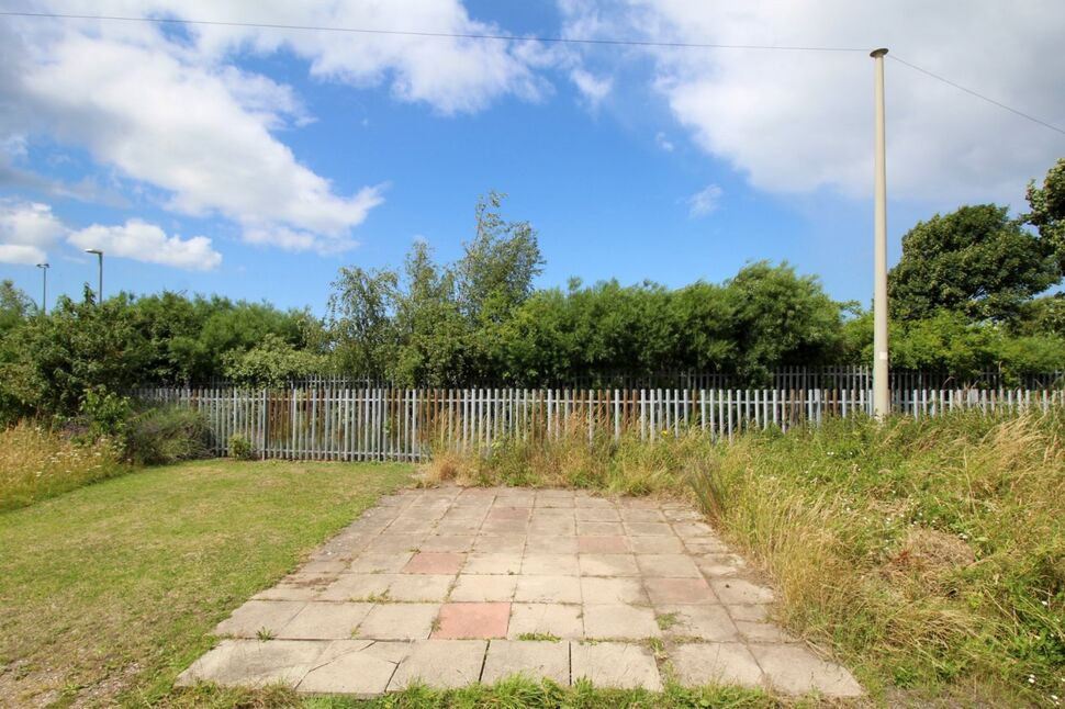 2 bedroom Mid Terrace House for sale, Larkmount Road, Rhyl, LL18 £130,000