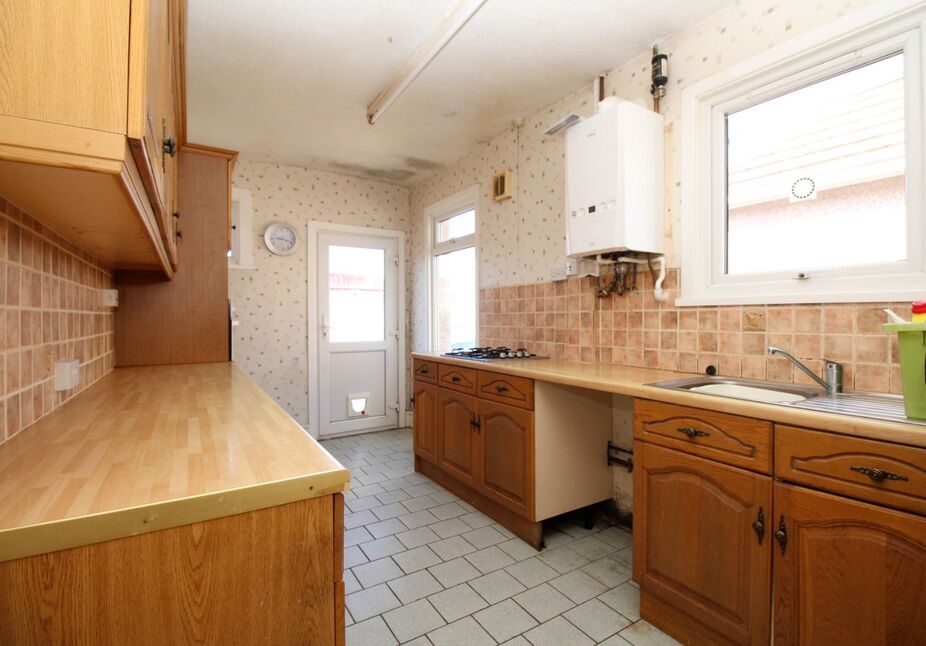 3 bedroom Detached Bungalow for sale, Knowles Avenue, Rhyl, LL18 £150,000