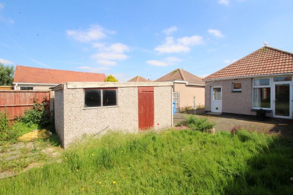3 bedroom Detached Bungalow for sale, Knowles Avenue, Rhyl, LL18 £150,000