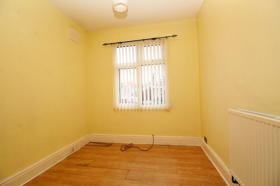 3 bedroom Detached Bungalow for sale, Knowles Avenue, Rhyl, LL18 £150,000