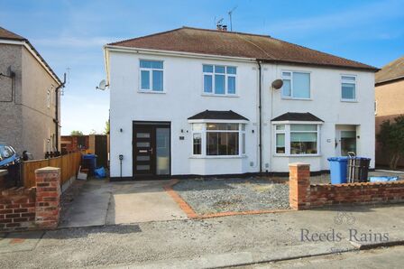 Mayfield Grove, 3 bedroom Semi Detached House for sale, £240,000