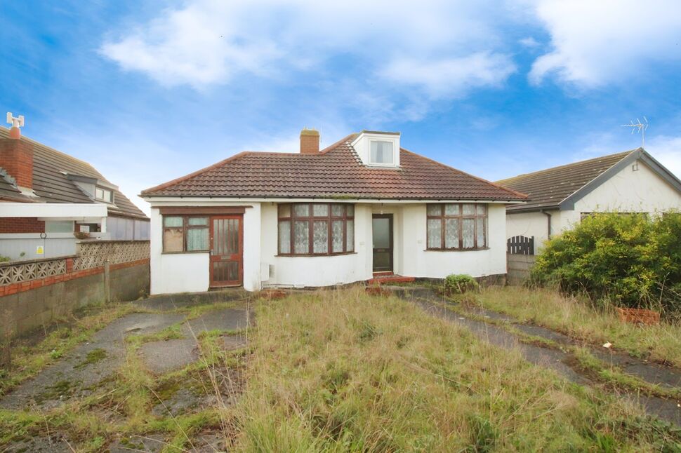 2 bedroom Detached Bungalow for sale, Rhyl Coast Road, Rhyl, LL18 £