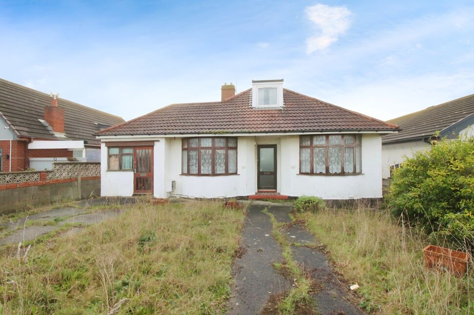 2 bedroom Detached Bungalow for sale, Rhyl Coast Road, Rhyl, LL18 £120,000
