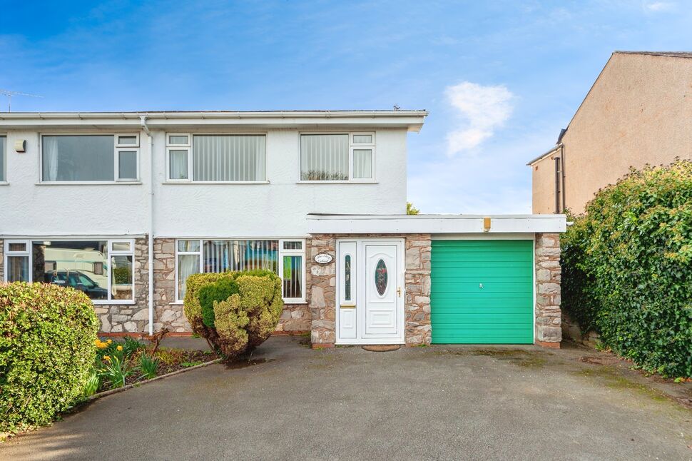 3 bedroom Semi Detached House for sale, The Roe, St. Asaph, LL17 £250,000
