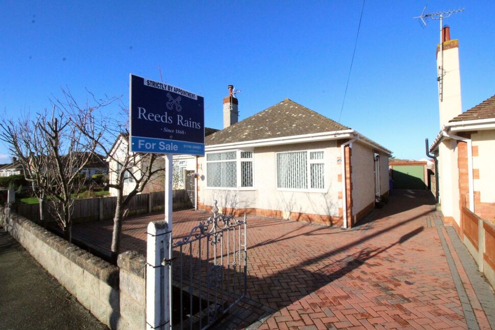 2 bedroom Detached Bungalow for sale, Drive, Prestatyn, LL19