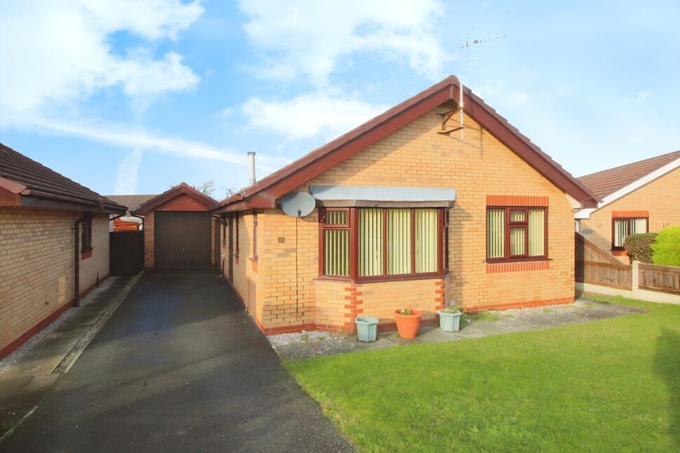 2 bedroom Detached Bungalow for sale, Lon Caradog, Abergele, LL22 £