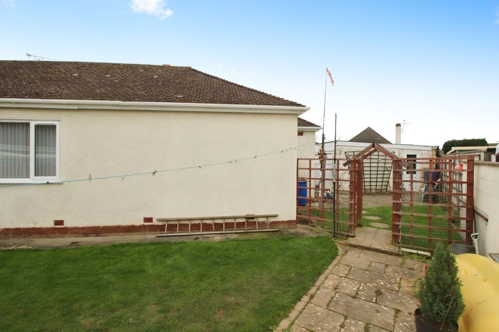 3 bedroom Detached Bungalow for sale, Rosedale Gardens, Rhyl, LL18 £