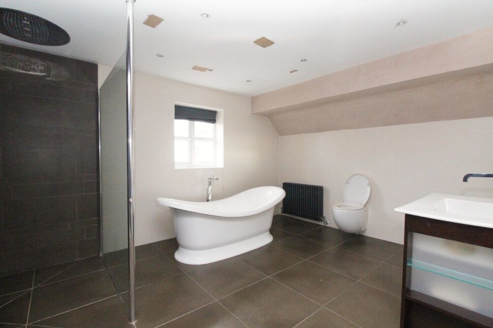 5 bedroom Detached House for sale, Castlefields, Rhuddlan, LL18 £425,000