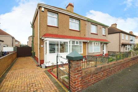 Weston Road, 3 bedroom Semi Detached House for sale, £140,000