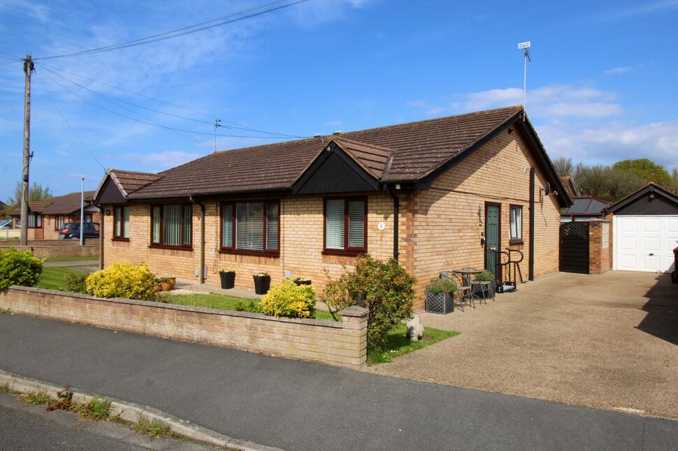 Main image of 2 bedroom Semi Detached Bungalow for sale, Trem Cinmel, Towyn, Conwy, LL22